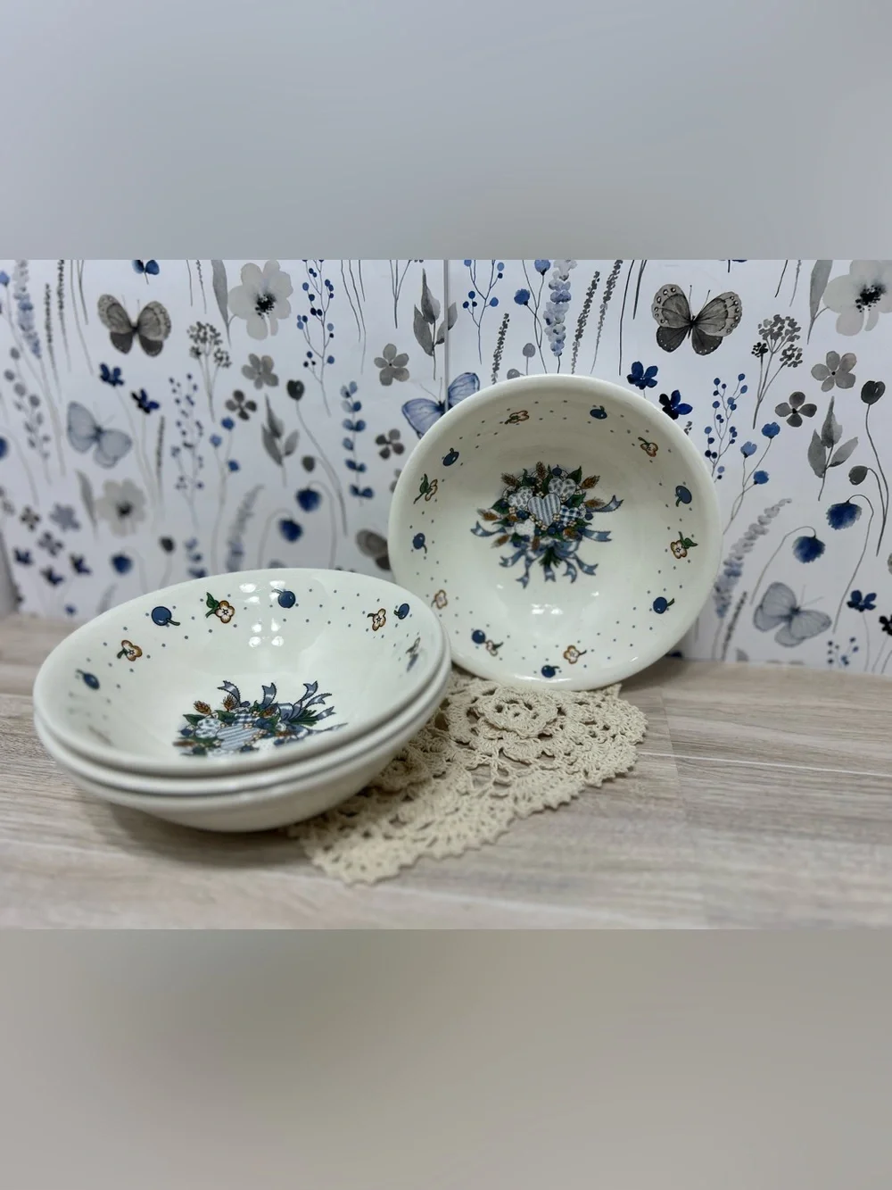 Set of 4 Blueberry Hearts Bowls